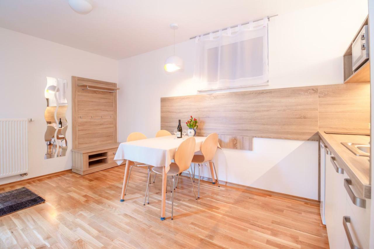 Alp Apartma Radovljica Zewnętrze zdjęcie